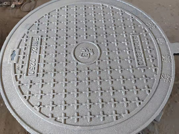 球墨铸铁井盖的特点和应用范围 球墨铸铁井盖的特点和应用范围